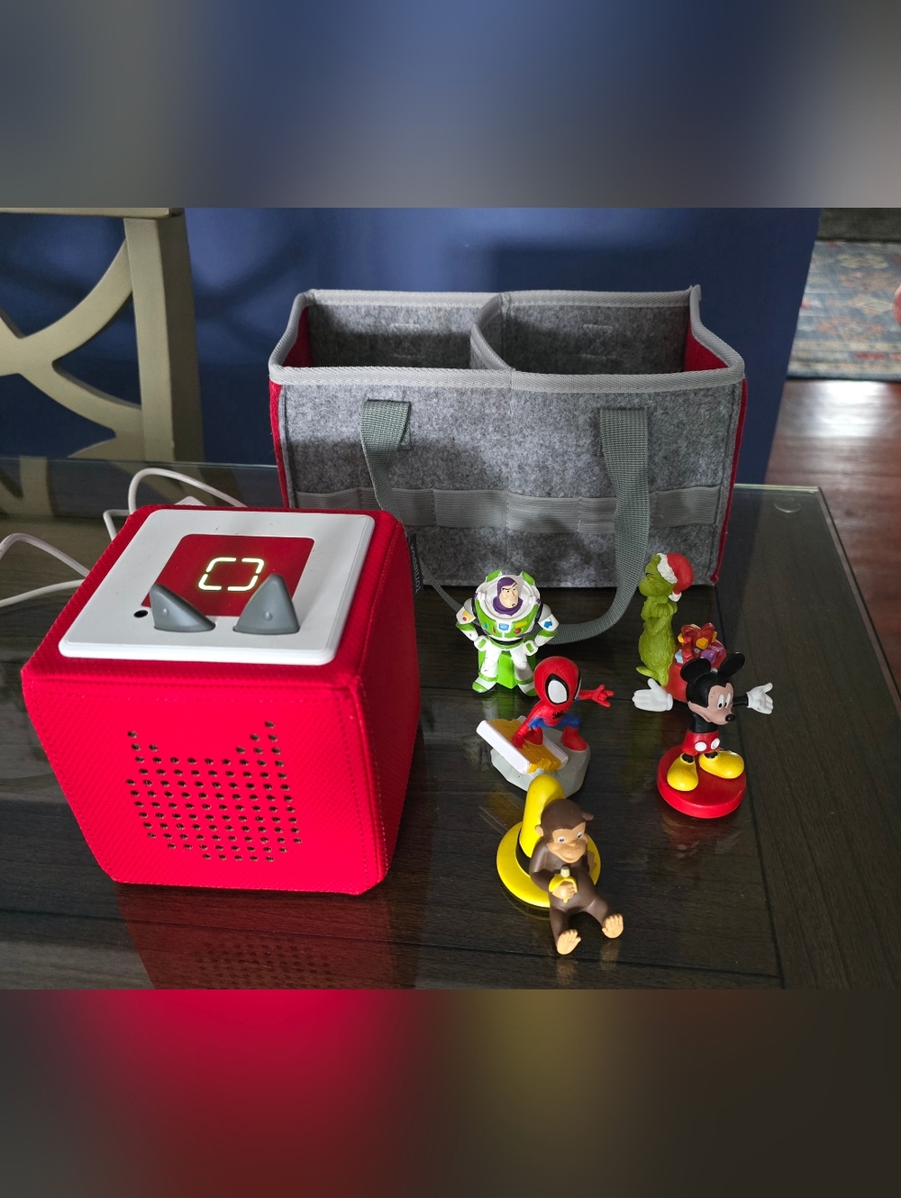 Toniebox 1 Audio Player  with 5 Tonies & Carrying Case